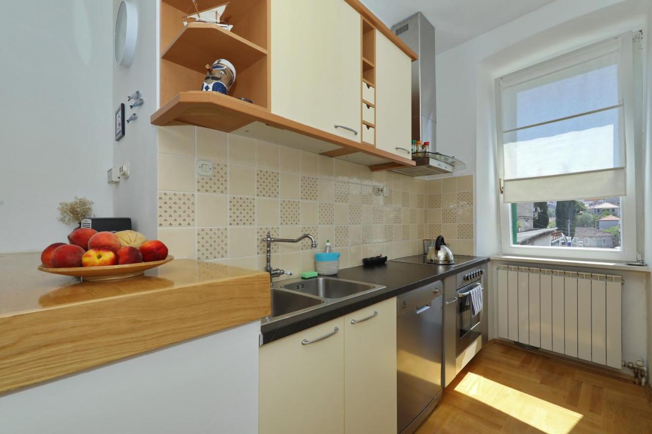 Lovely Rita'S Sibenik - Apartment City Center With Central Heating Exterior foto